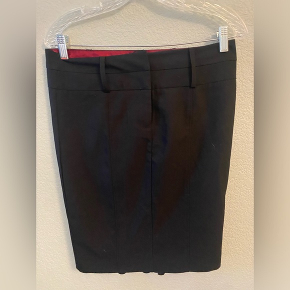Vintage black Guess pencil skirt. Size 27 - Picture 2 of 4